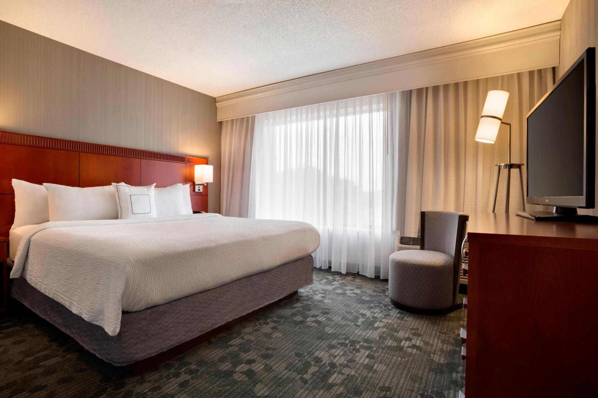 Hotel Courtyard By Marriott Champaign Exterior foto