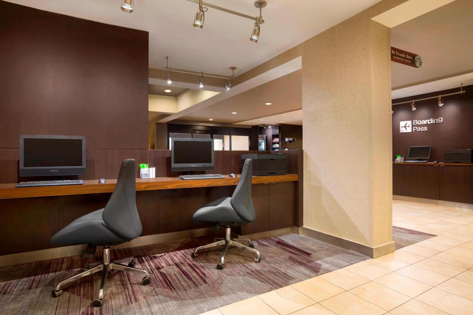 Hotel Courtyard By Marriott Champaign Exterior foto