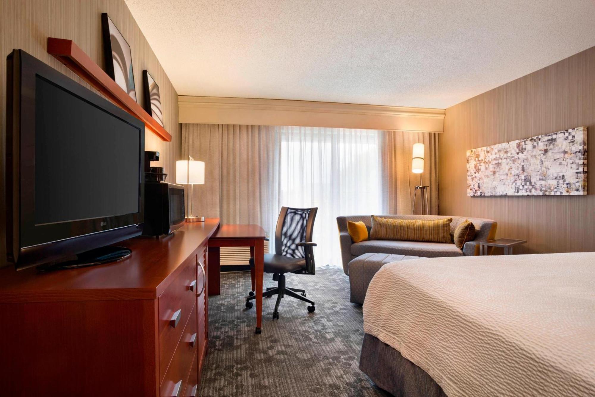 Hotel Courtyard By Marriott Champaign Exterior foto